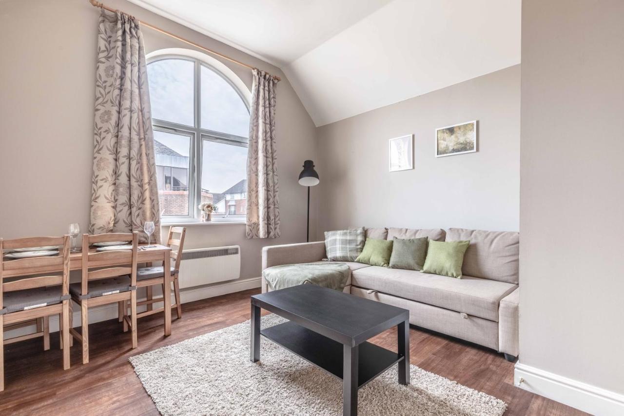 Cosy Central Windsor Apartment & Free Parking! エクステリア 写真